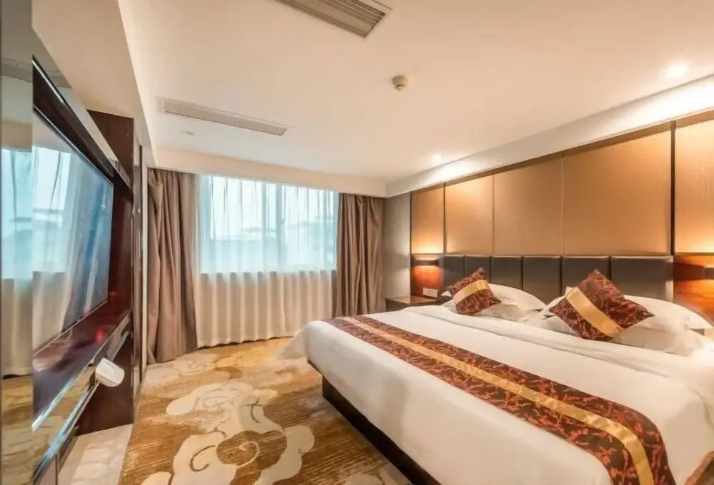 Гуйлинь: Days Inn by Wyndham Business Place Guilin Yishun