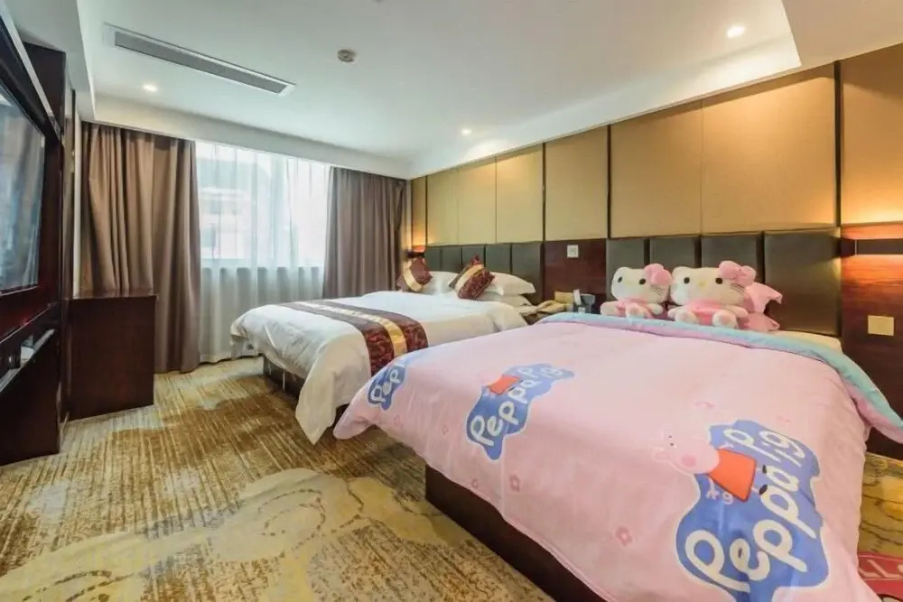 Гуйлинь: Days Inn by Wyndham Business Place Guilin Yishun