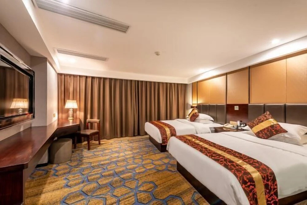 Гуйлинь: Days Inn by Wyndham Business Place Guilin Yishun