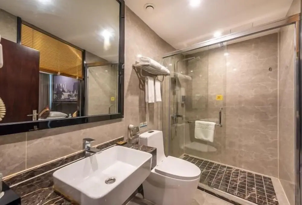 Гуйлинь: Days Inn by Wyndham Business Place Guilin Yishun