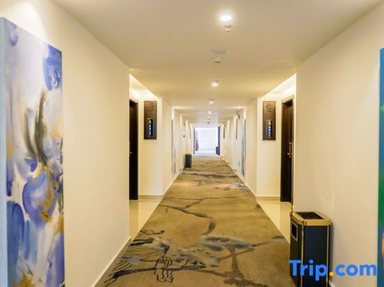 Дунфан: Jing Hua Hotel