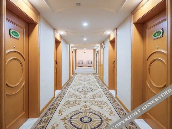 Тайчжоу: Vienna Hotel (Taixing Sports Center)