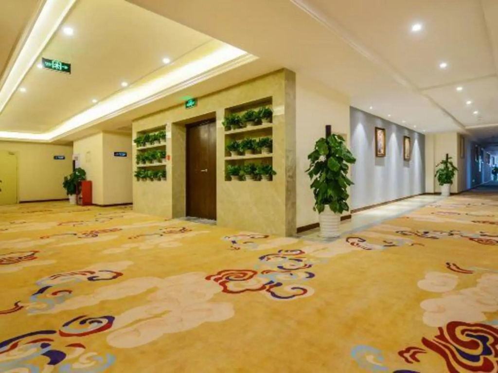 Чунцин: Aerzi Holiday Hotel