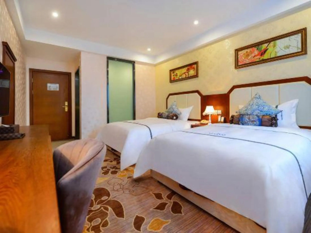 Чунцин: Aerzi Holiday Hotel
