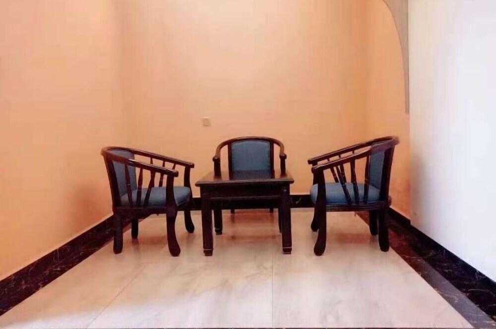 Хэчжоу: Zhaoping Mingdu Hotel