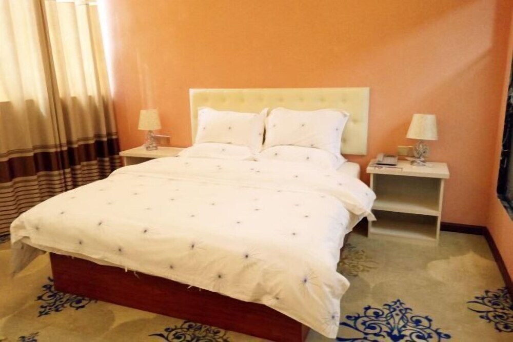 Хэчжоу: Zhaoping Mingdu Hotel