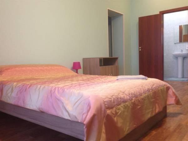 Красноярск: Меблированные комнаты Granada