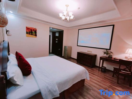 Ухань: Chunshen Hotel(Tan Xinpei Metro Station, Jiangxia District Government, Wuhan)