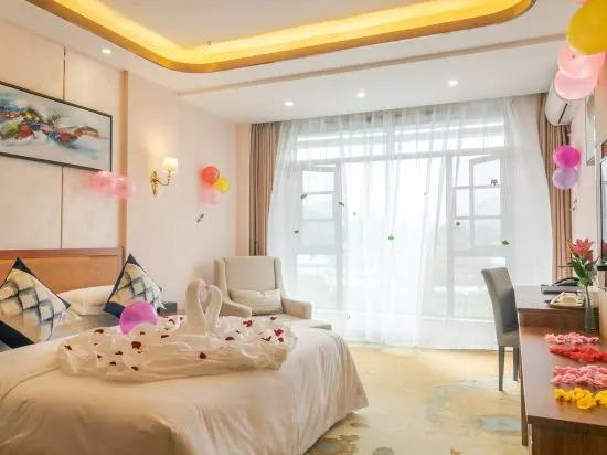 Баошань: Champs Hotel