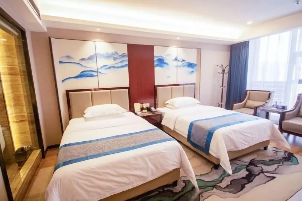 Хуайхуа: Bolin International Hotel