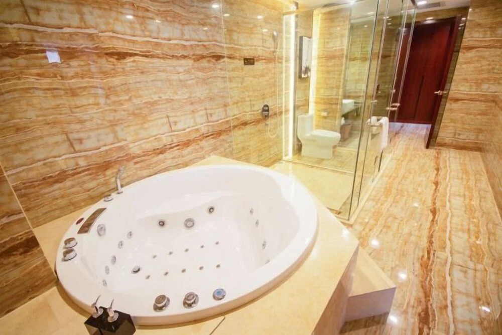Хуайхуа: Bolin International Hotel