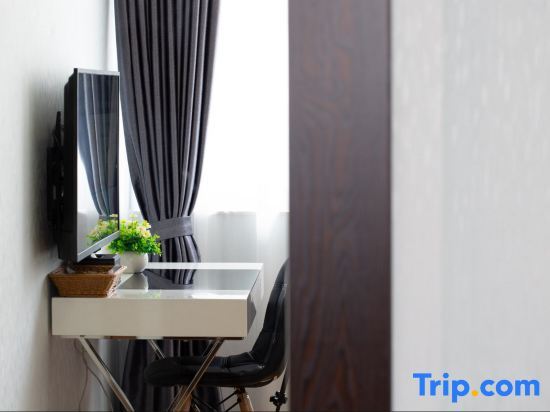 Джиангме: Jinchi Business Hotel