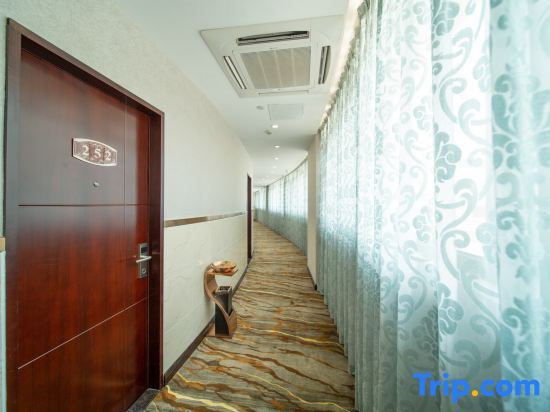Джиангме: Jinchi Business Hotel