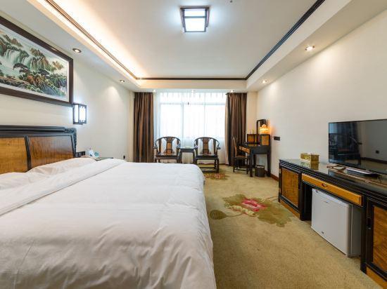 Гуйлинь: Xingfuting Zijiang Pearl Hotel
