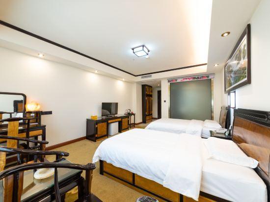 Гуйлинь: Xingfuting Zijiang Pearl Hotel