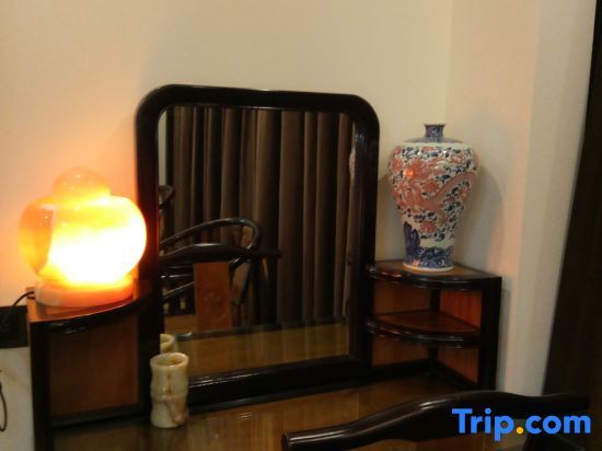 Гуйлинь: Xingfuting Zijiang Pearl Hotel