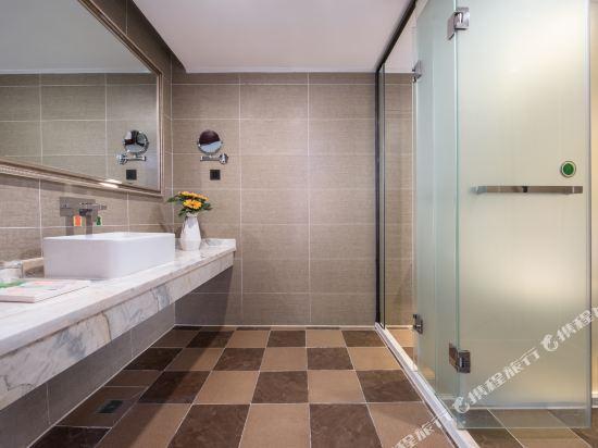 Лоян: Vienna Classic Hotel (Luoyang Kaiyuan Avenue)