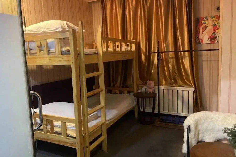 Шэньян: Not Alone Minyao Youth Hostel