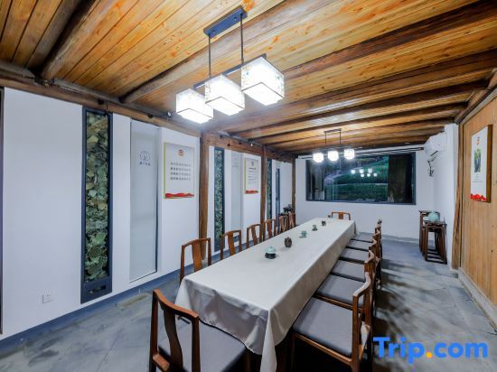 Лишуй: Jinsha Hot Spring Hotel