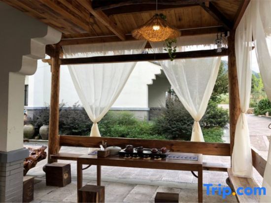 Тайчжоу: Rooftop Flower Stream Ink B&B