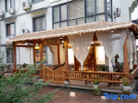 Тайчжоу: Rooftop Flower Stream Ink B&B