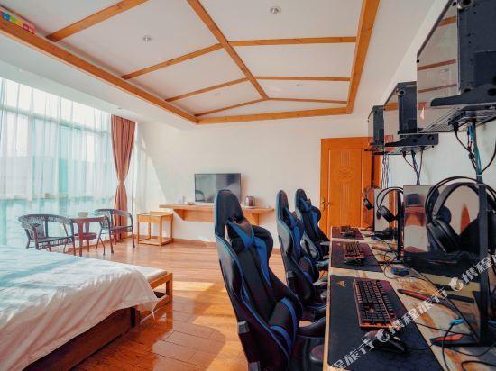 Вэйнань: Meet Hostel