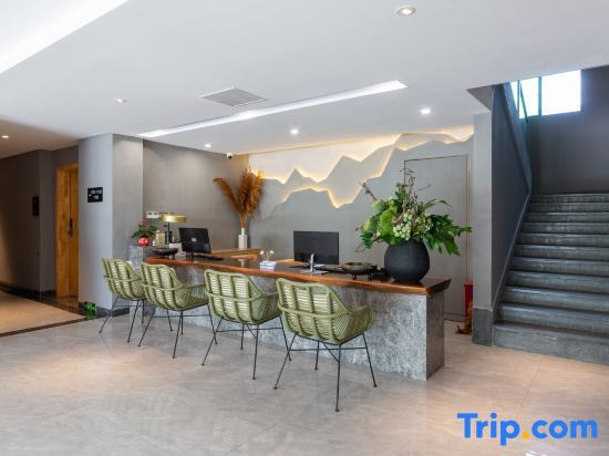 Хойчжоу: Turtle Bay Camp Hotel
