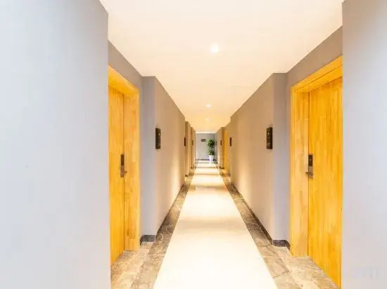 Хойчжоу: Turtle Bay Camp Hotel