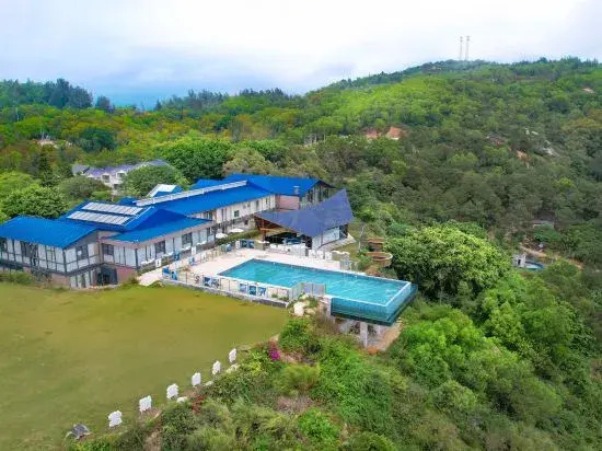 Хойчжоу: Turtle Bay Camp Hotel