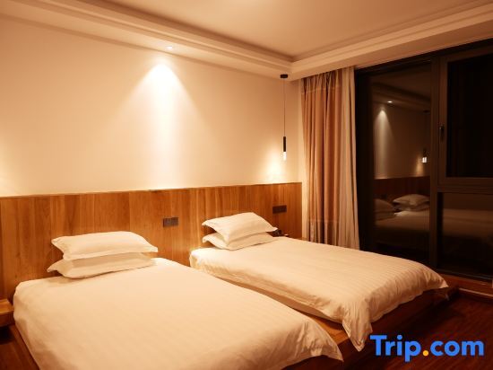Лишуй: Shiqidong Hostel