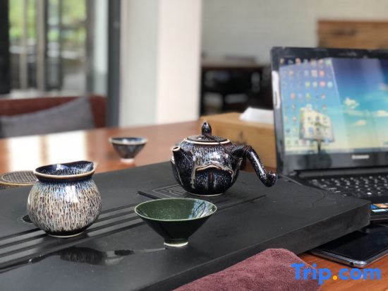 Шанграо: Qingling Shanju Inn