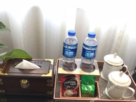 Тунчуань: Dingxin Business Hotel