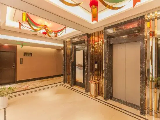 Хуанган: Longwan Hotel