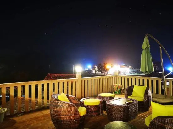 Пучжэхэй: Water Lotus Courtyard Inn (Puzhehei Scenic Area)