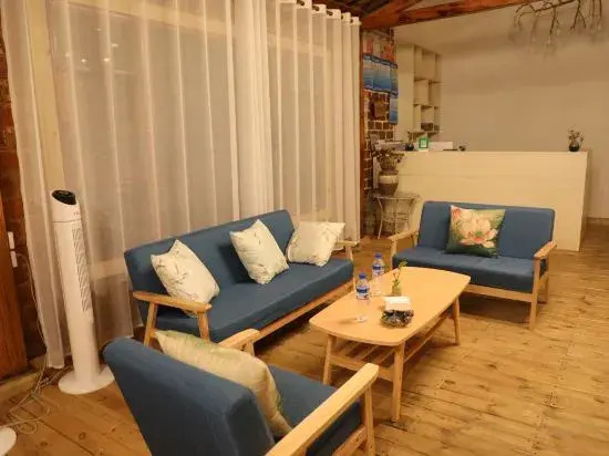 Пучжэхэй: Water Lotus Courtyard Inn (Puzhehei Scenic Area)