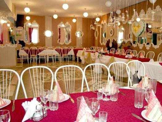 Красноярск: Hotel Tri Medvedya