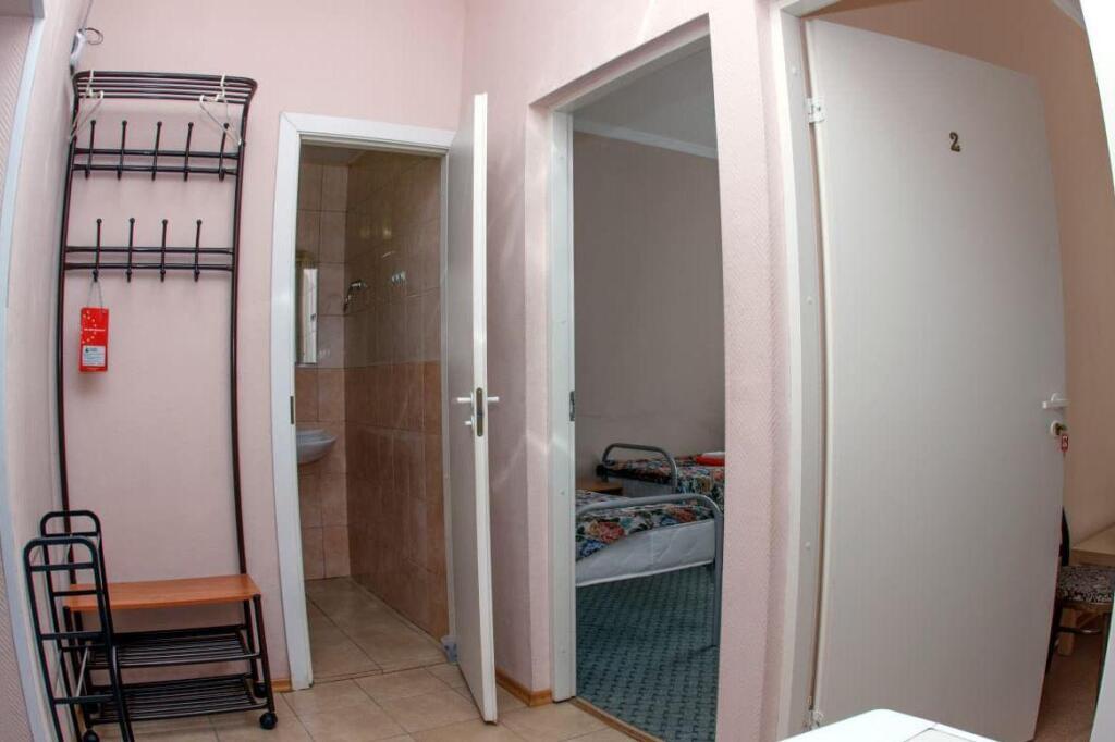 Красноярск: Hotel Tri Medvedya