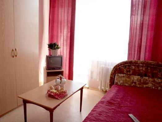 Красноярск: Hotel Tri Medvedya