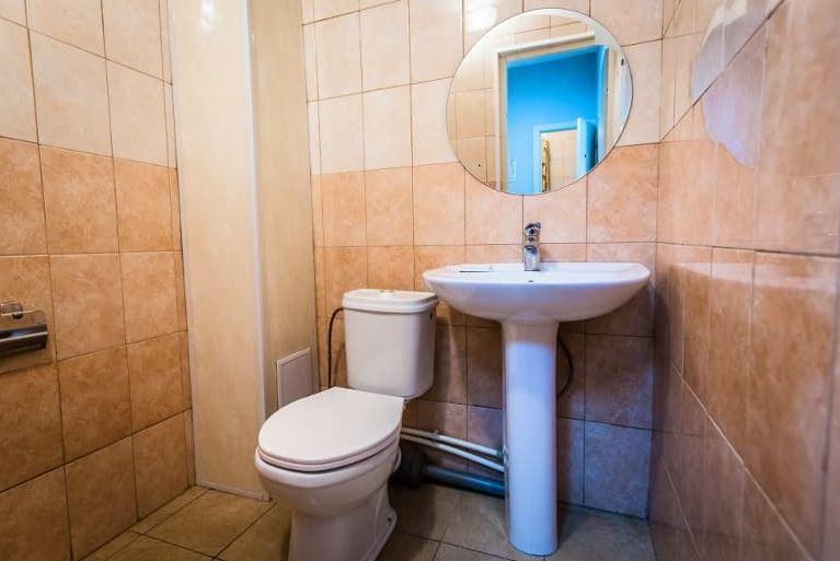 Красноярск: Hotel Tri Medvedya