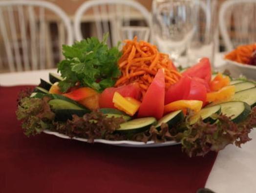 Красноярск: Hotel Tri Medvedya