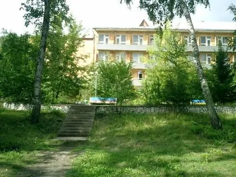 Красноярск: Hotel Tri Medvedya