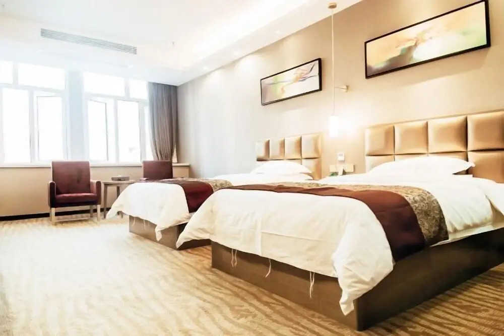 Эньши: Holiday Inn Hexinyuan