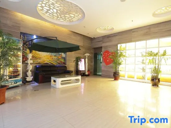Синьсян: Hualong Lidu Fashion Hotel