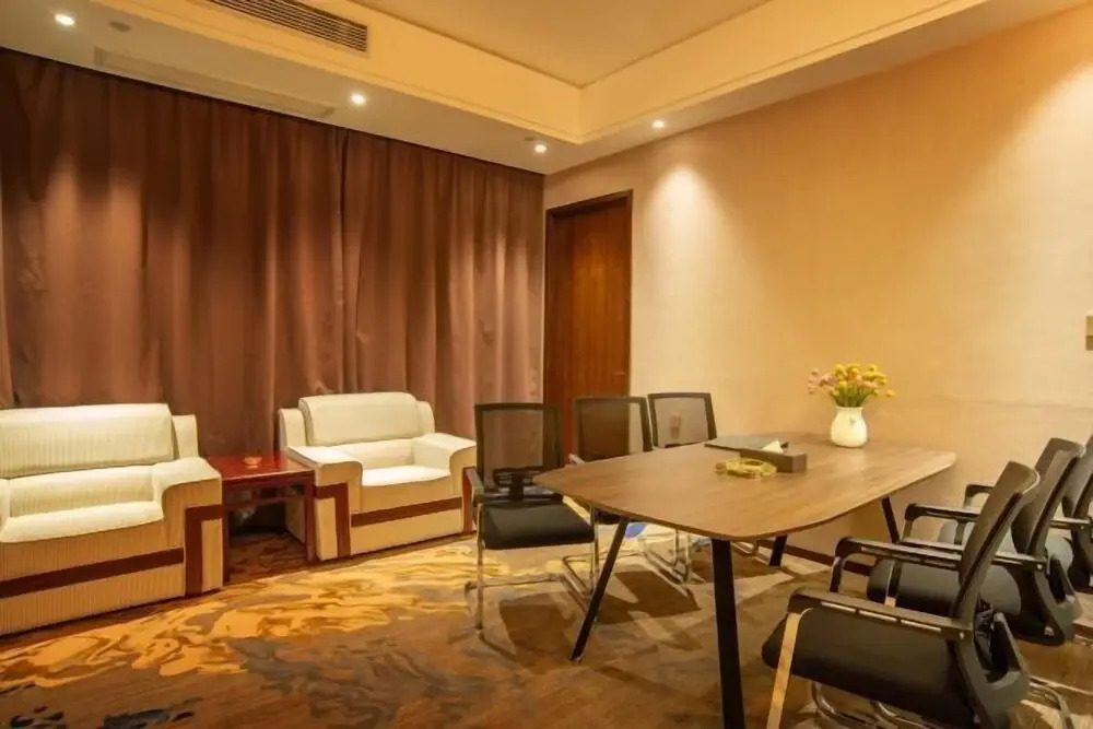 Хучжоу: Waterfront Garden Hotel