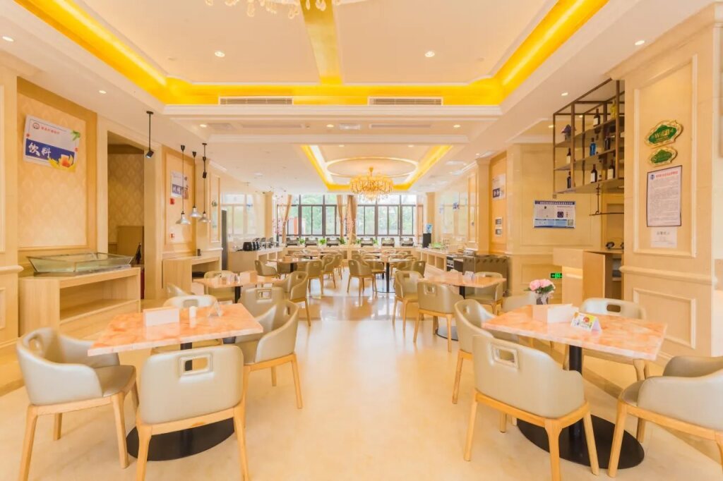 Шаньтоу: Vienna International Hotel (Shantou Chaoyang International)