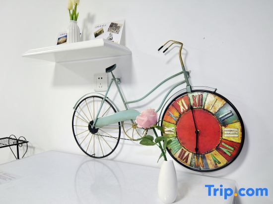 carousel image 0