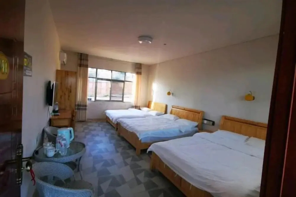 Куньмин: Hongtu Shengxia Hotel