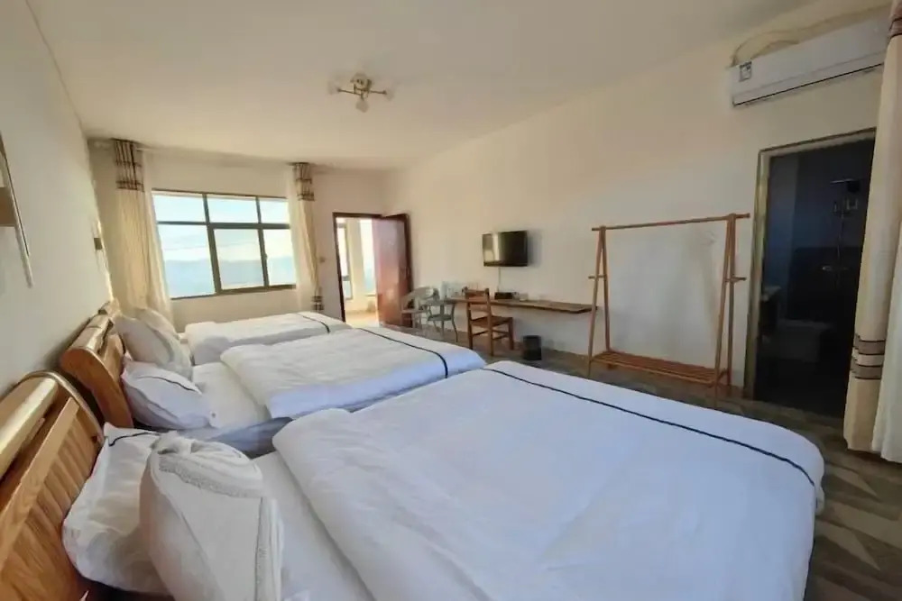 Куньмин: Hongtu Shengxia Hotel