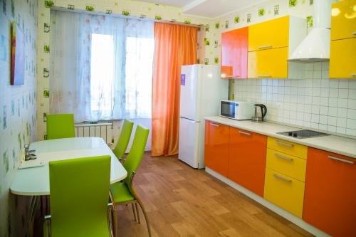 Красноярск: Apartment on Shakhterov, 44 by KrasStalker
