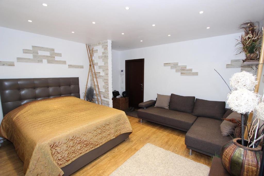 Красноярск: Apartment on Vesny, 7a by KrasStalker
